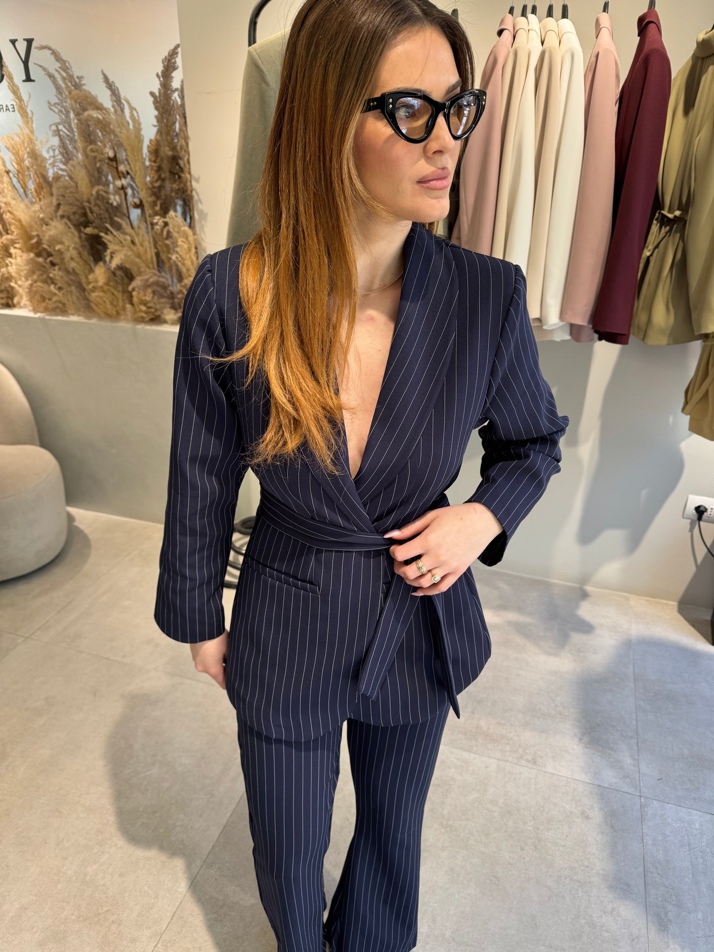 Kostum me vija dhe pantallona cowboy