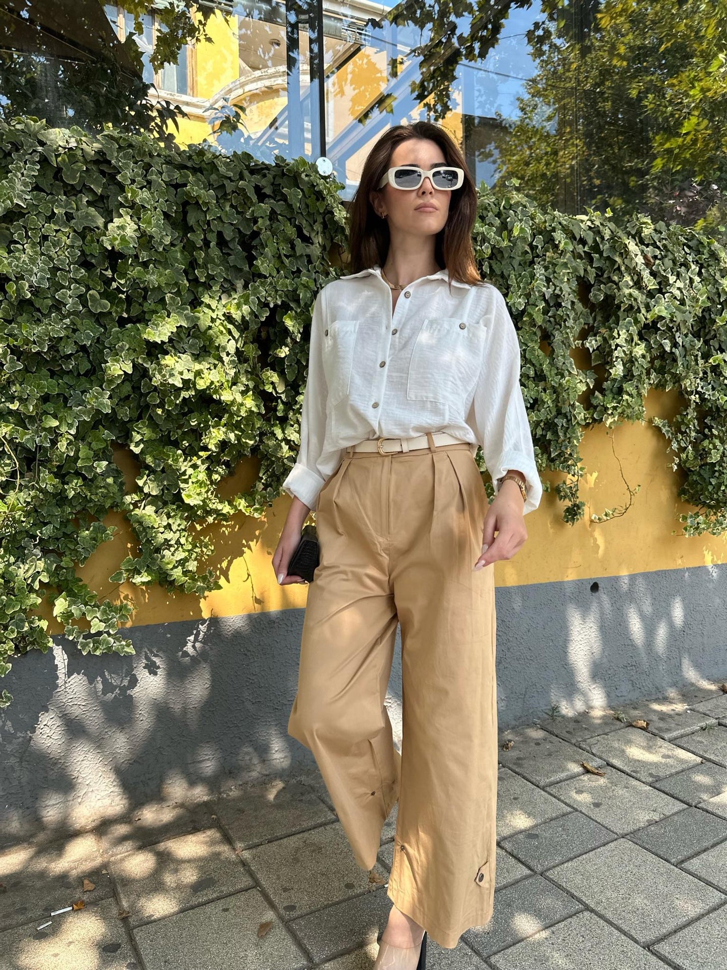 Pantallona dok bezhe