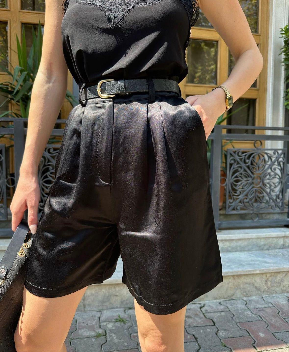 Pantallona te shkurtra saten