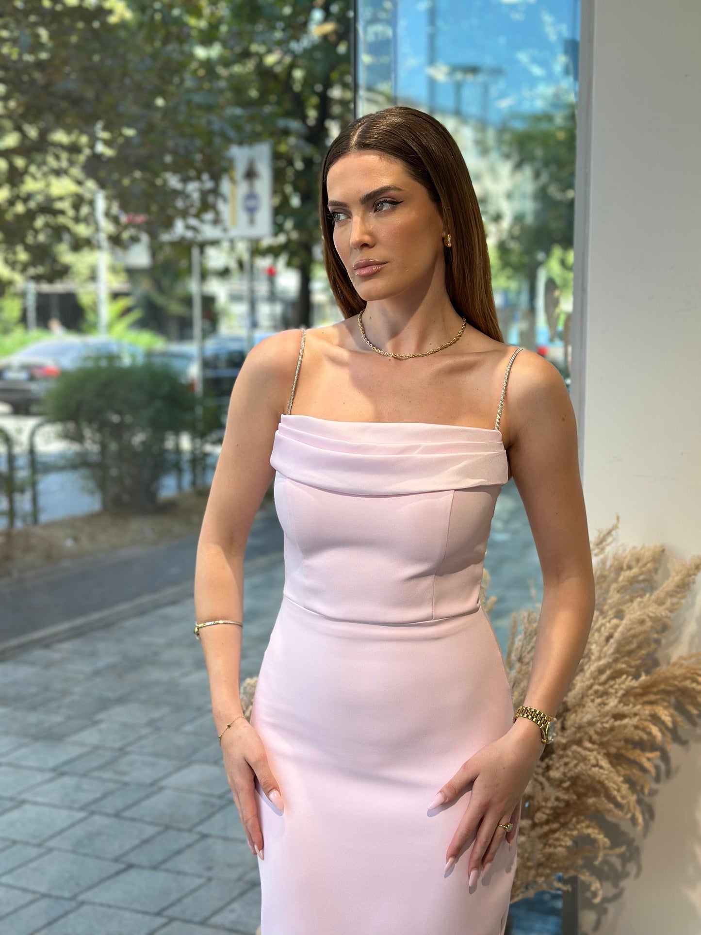 Fustan slimfit me rripa me gurë
