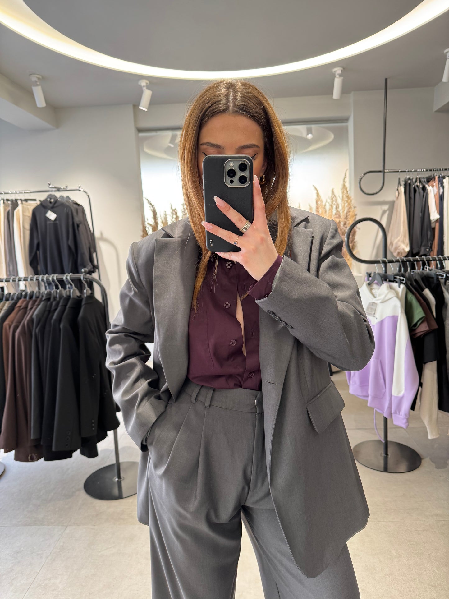 Kostum Oversize