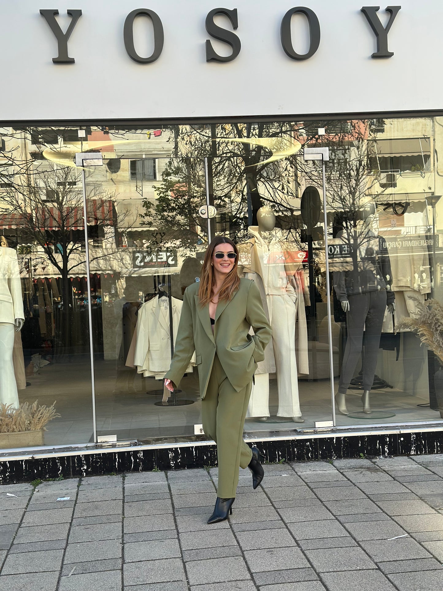 Kostum Oversize