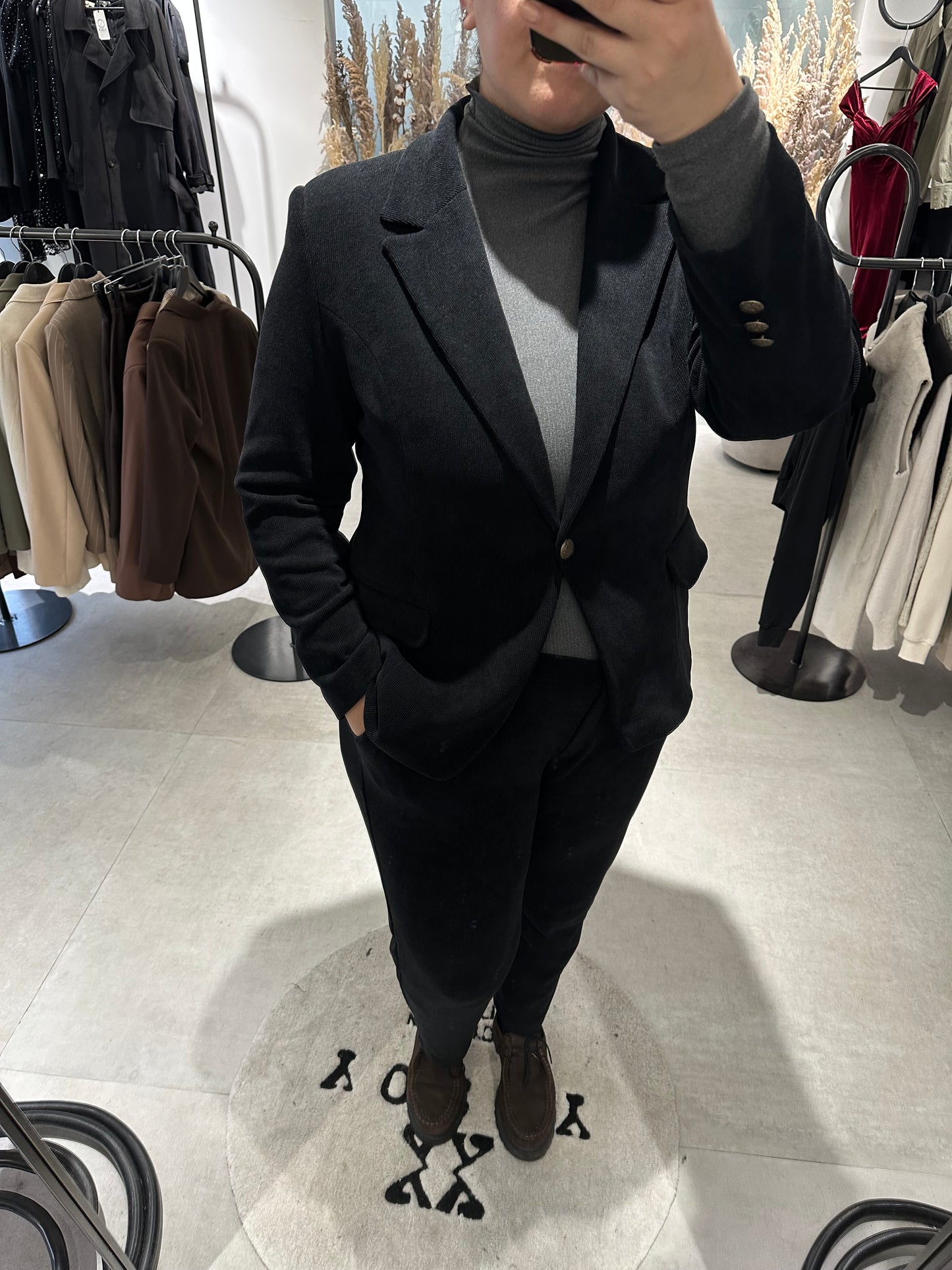 Masa të mëdha👉🏻Kostum kadife