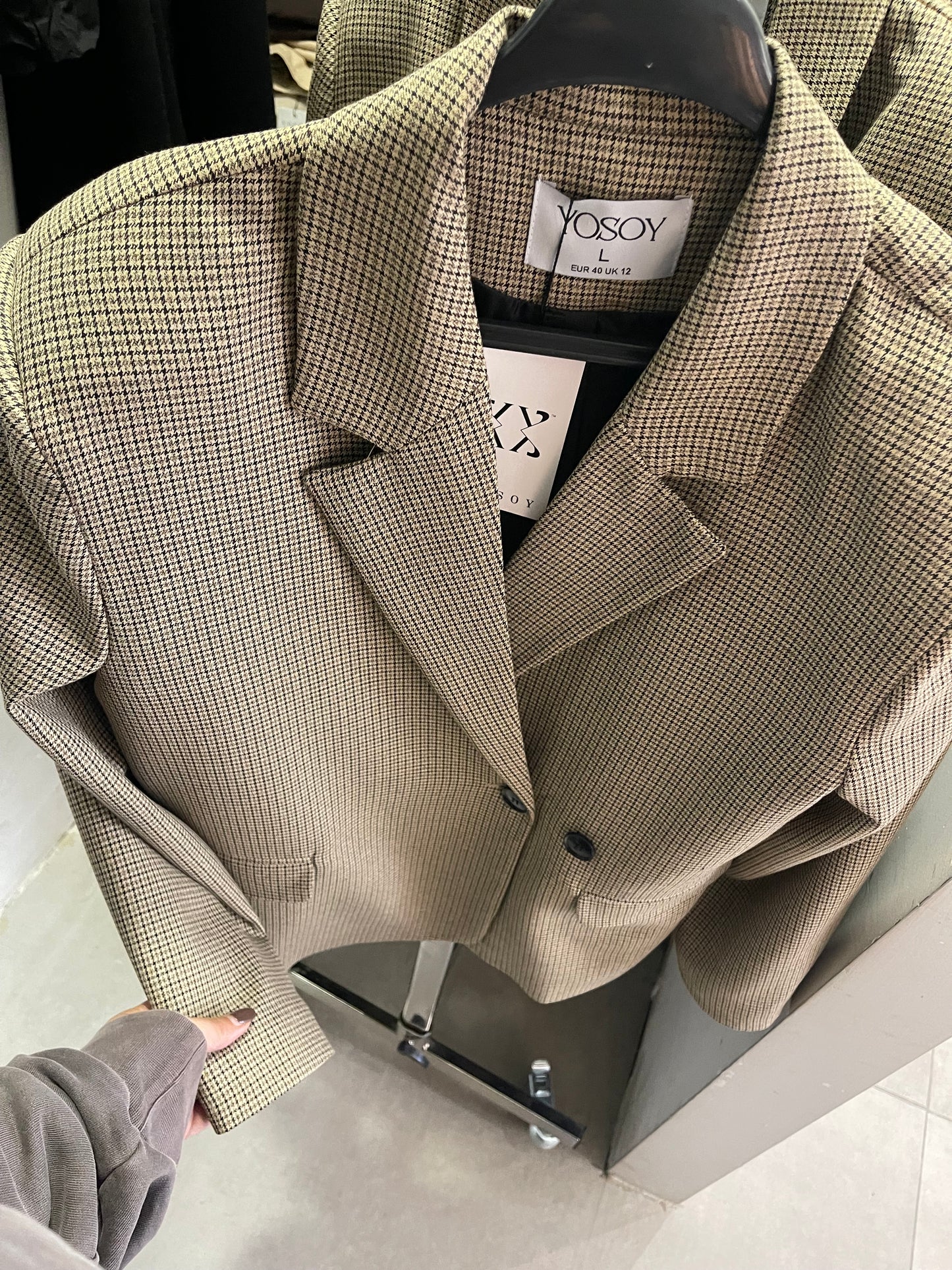 Xhakete me kuadrata “Frame”