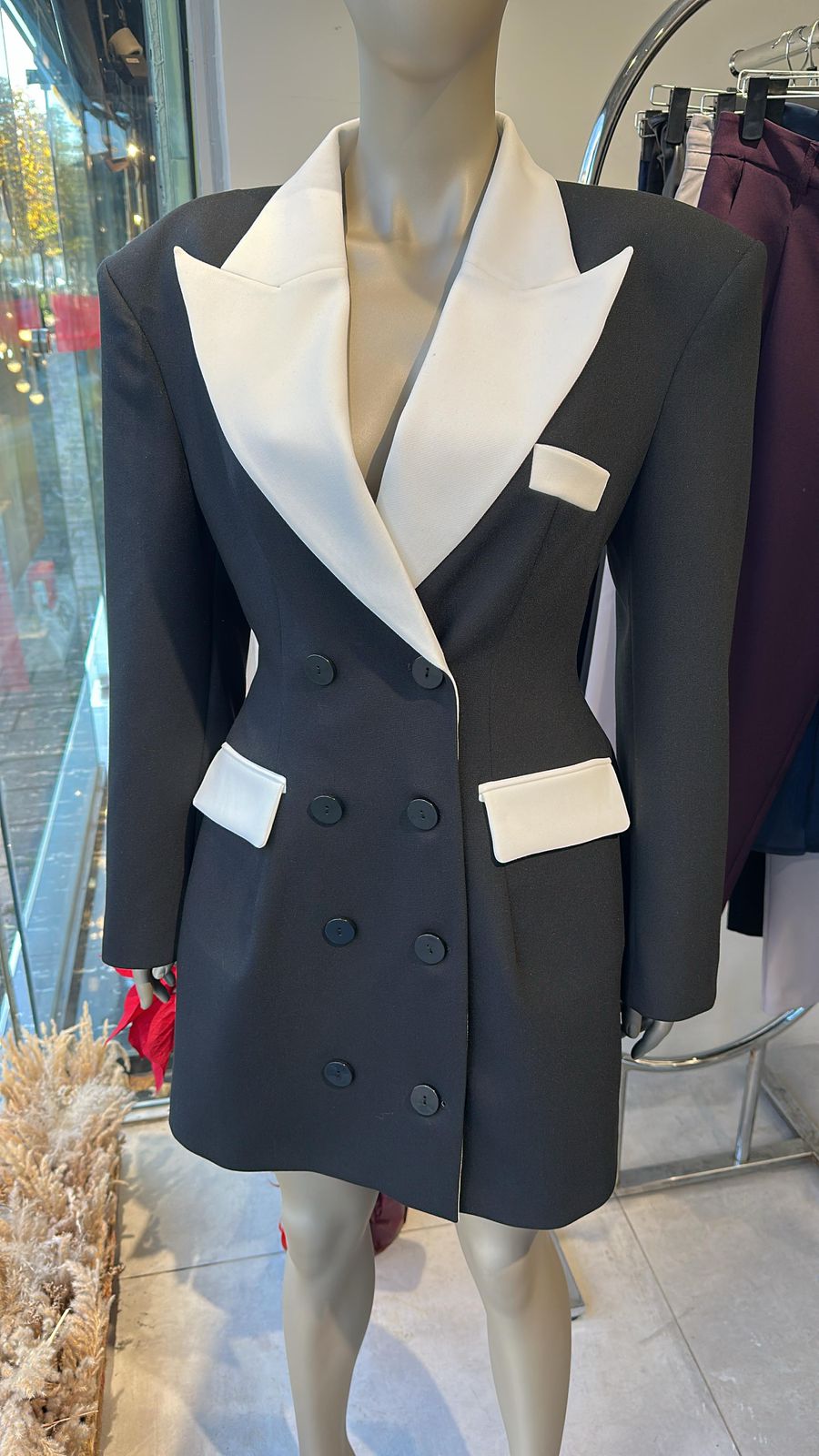 Fustan Xhakete “Couture Tux”