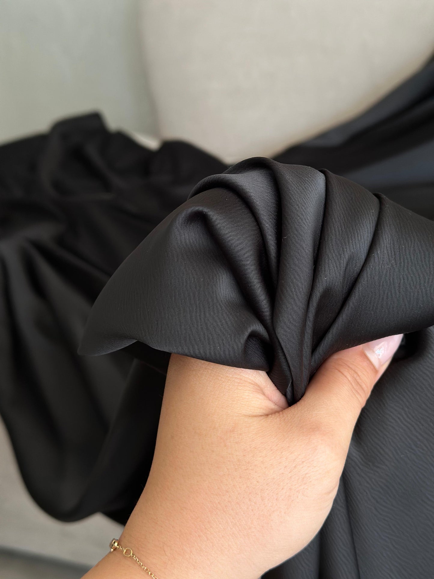 Fustan black “Flow”
