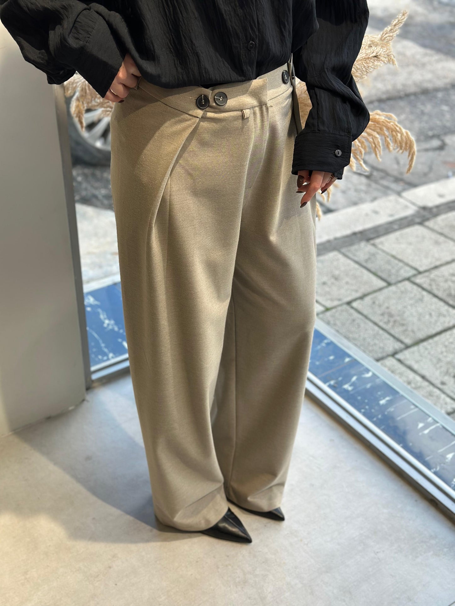 Pantallonat “Rome”