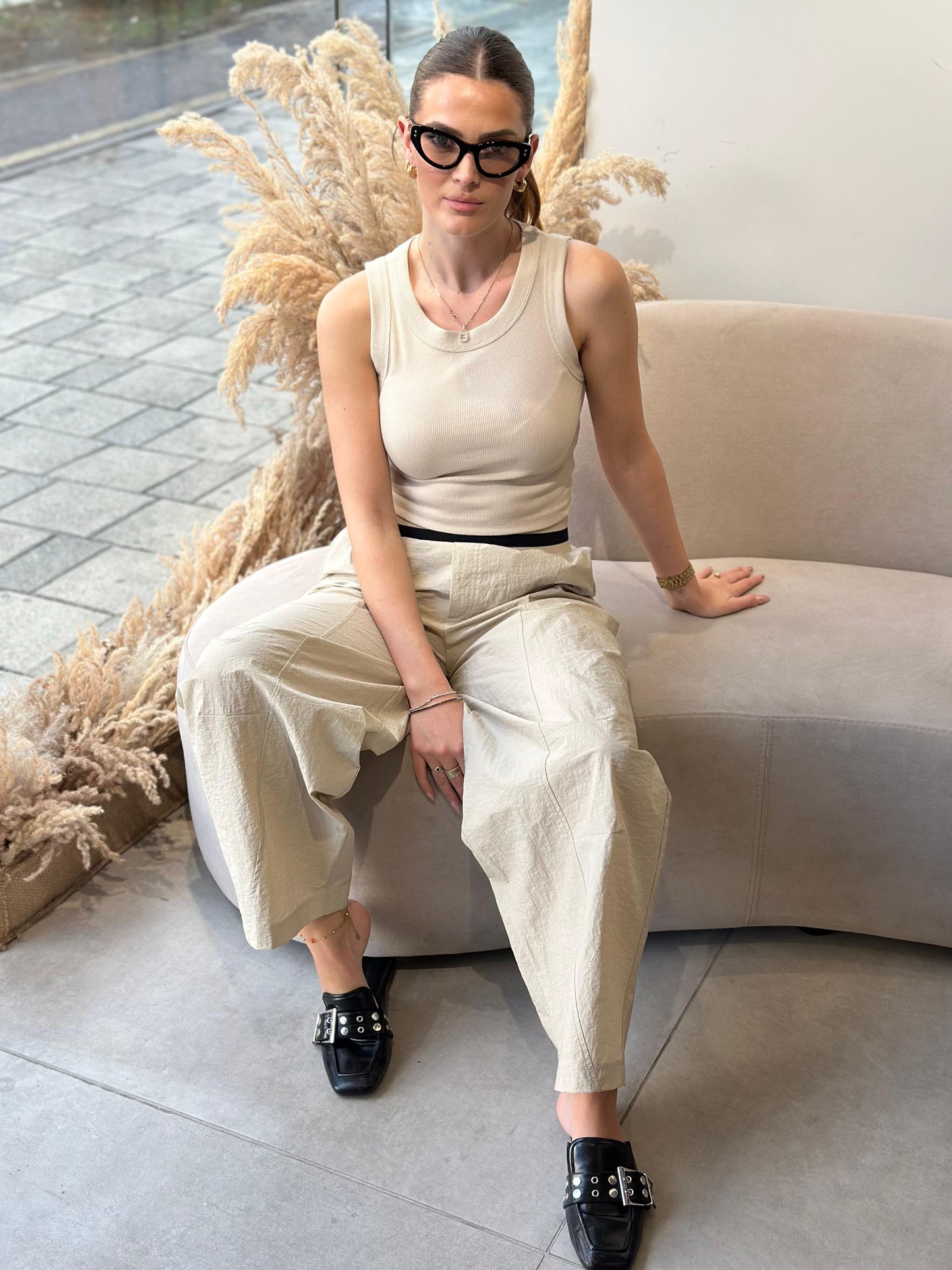 Pants beige parachute